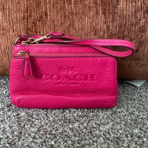 Coach Wristlet Hot Pink Pebble Leather